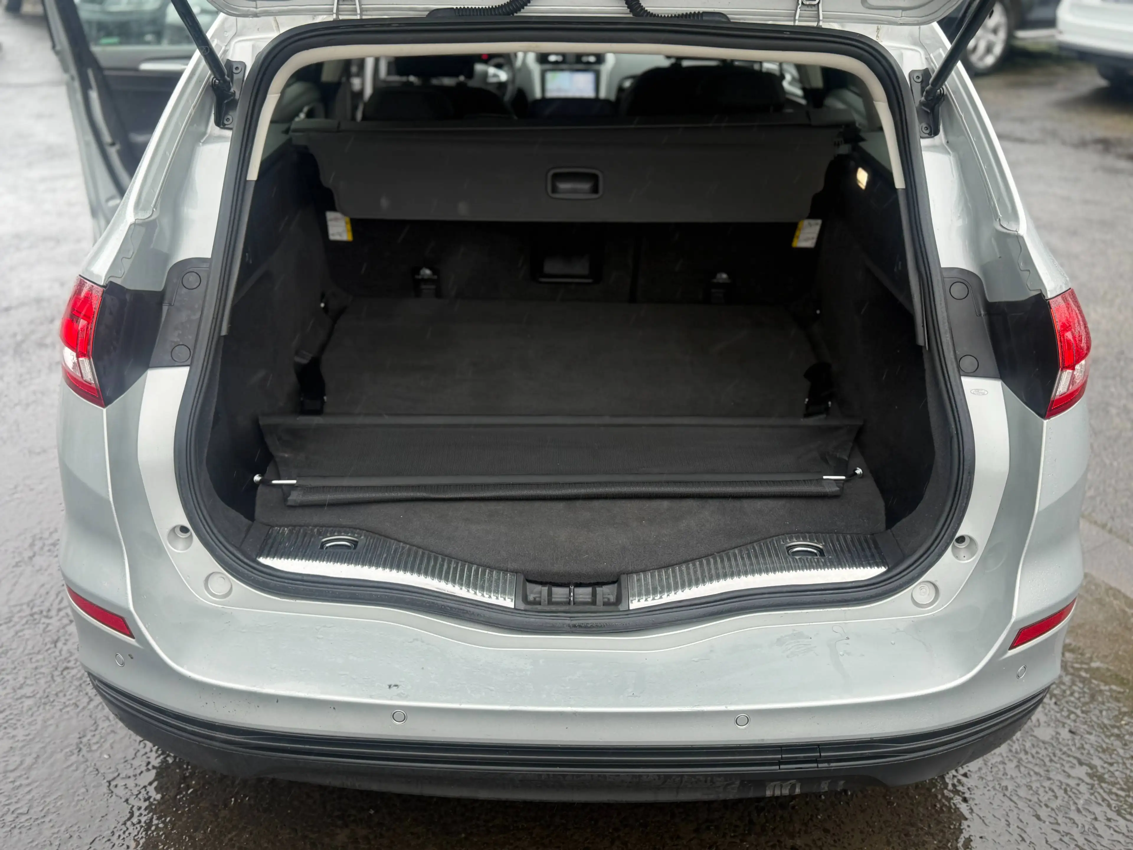 Ford Mondeo Business Edition 1-Hand TU/AU NEU — photo 12