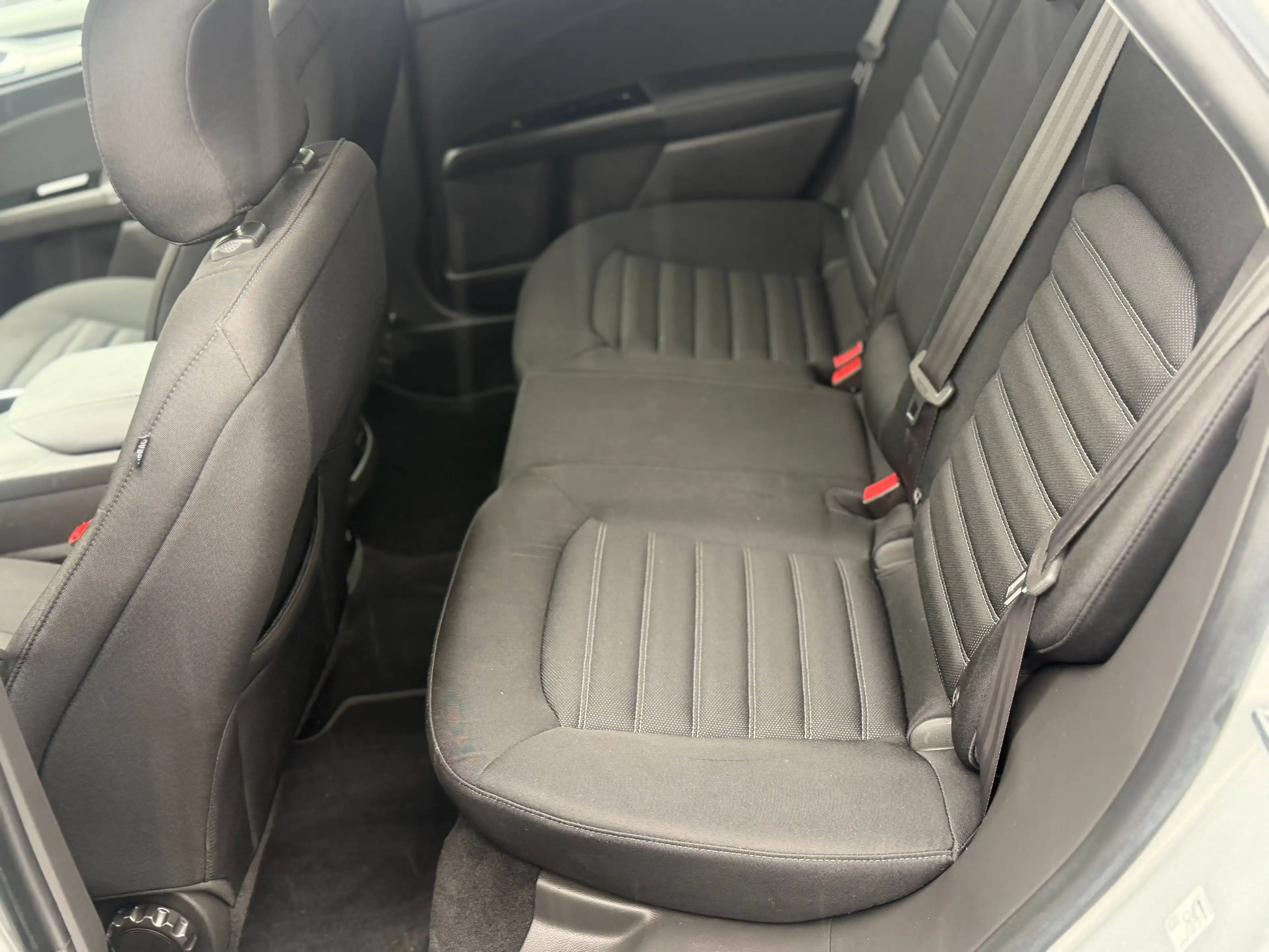 Ford Mondeo Business Edition 1-Hand TU/AU NEU — photo 11