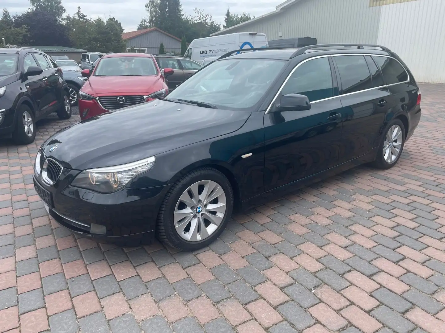 BMW 520 d Touring Edition Exclusive NAVI, PDC, Shz Schwarz - 1
