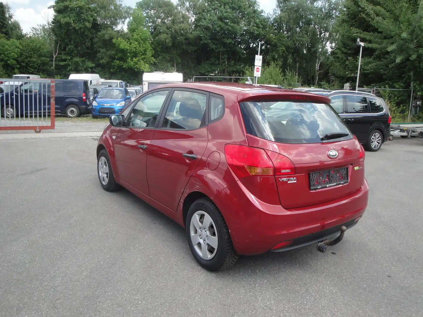 Kia Venga 1.4 CVVT Black Collection Rosso - 2