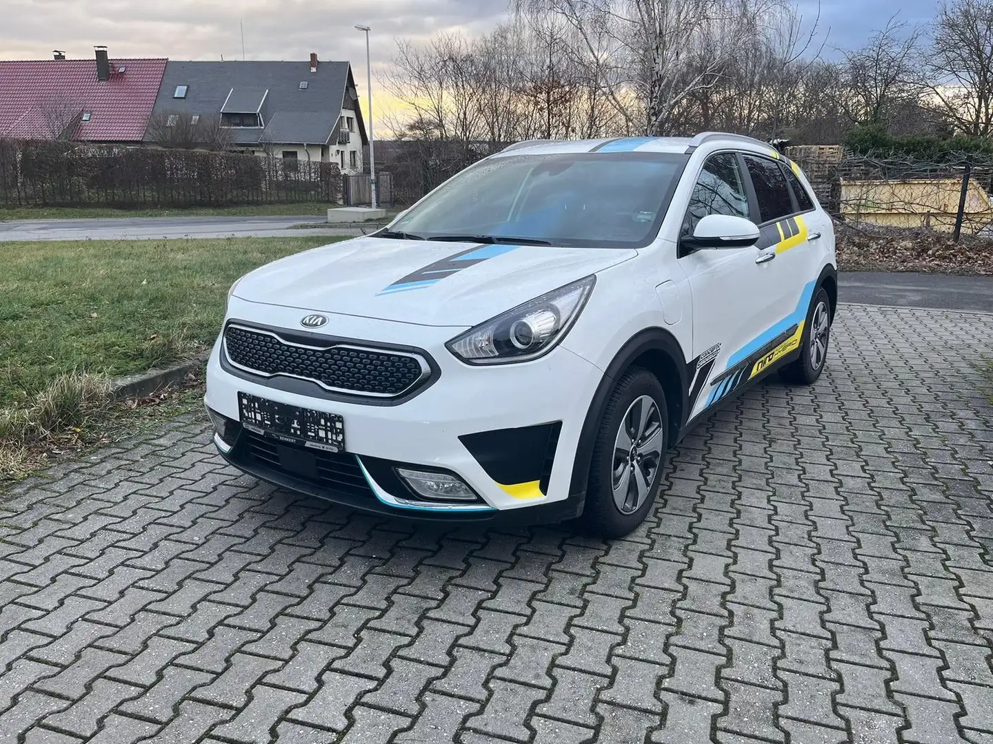 Kia Niro PHEV Plug-In Vision Nav/Tech/ADA/Komf/AHK Blanc - 2