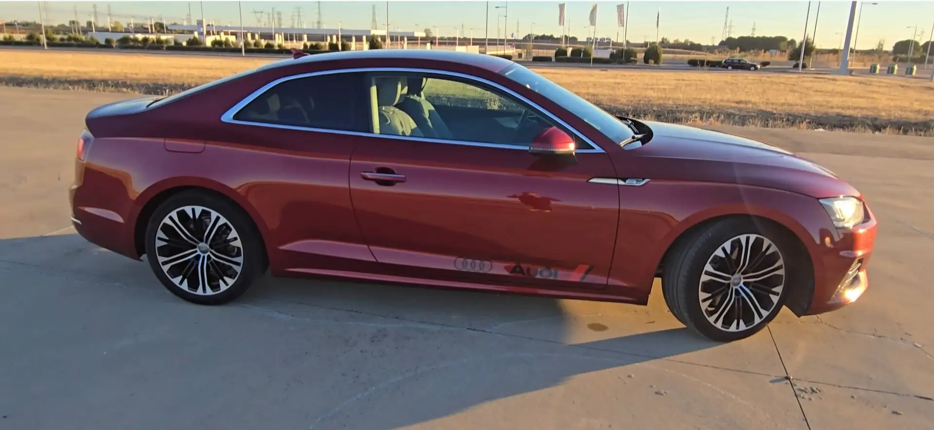 Audi A5 Advanced A5 Coupé 40 TFSI Advanced S tronic 140kW Rojo - 1