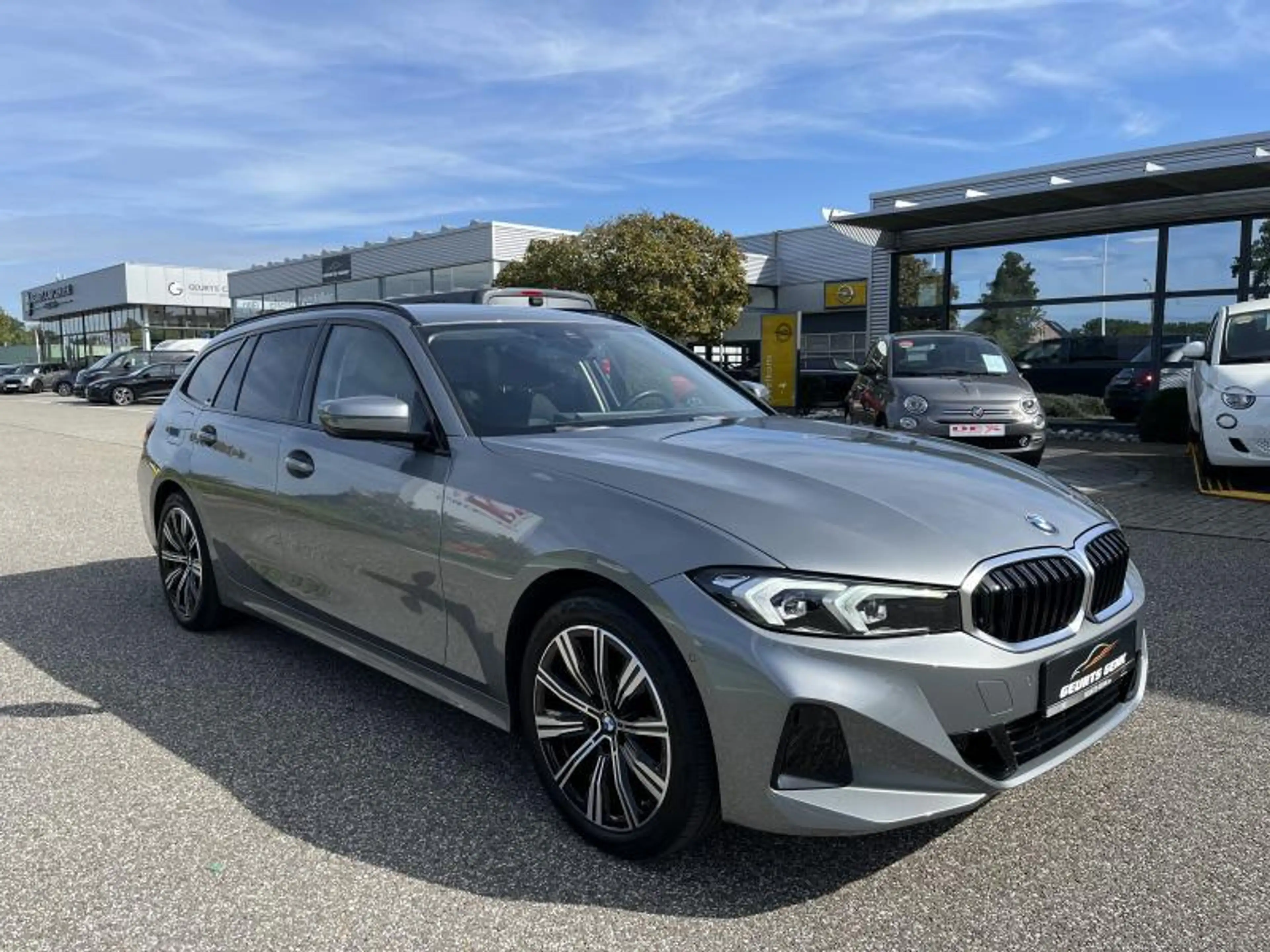 BMW 318 touring — photo 7