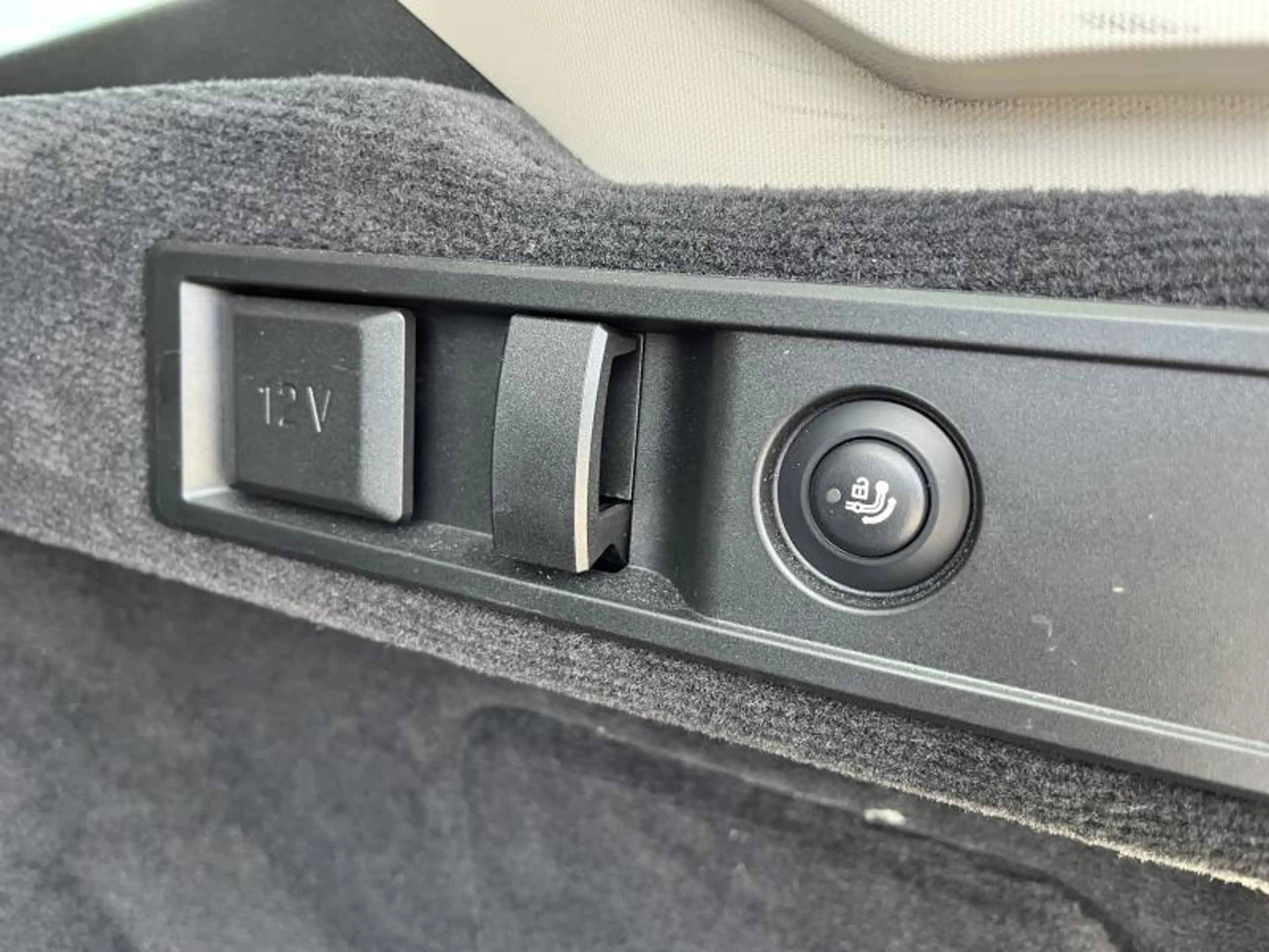 BMW 318 touring — photo 12
