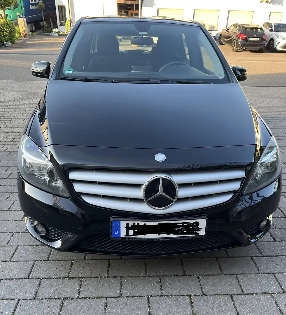 Mercedes-Benz B 180 CDI (BlueEFFICIENCY) 7G-DCT Schwarz - 2