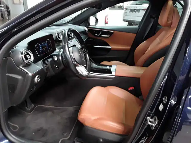 Mercedes-Benz C-Class view 7
