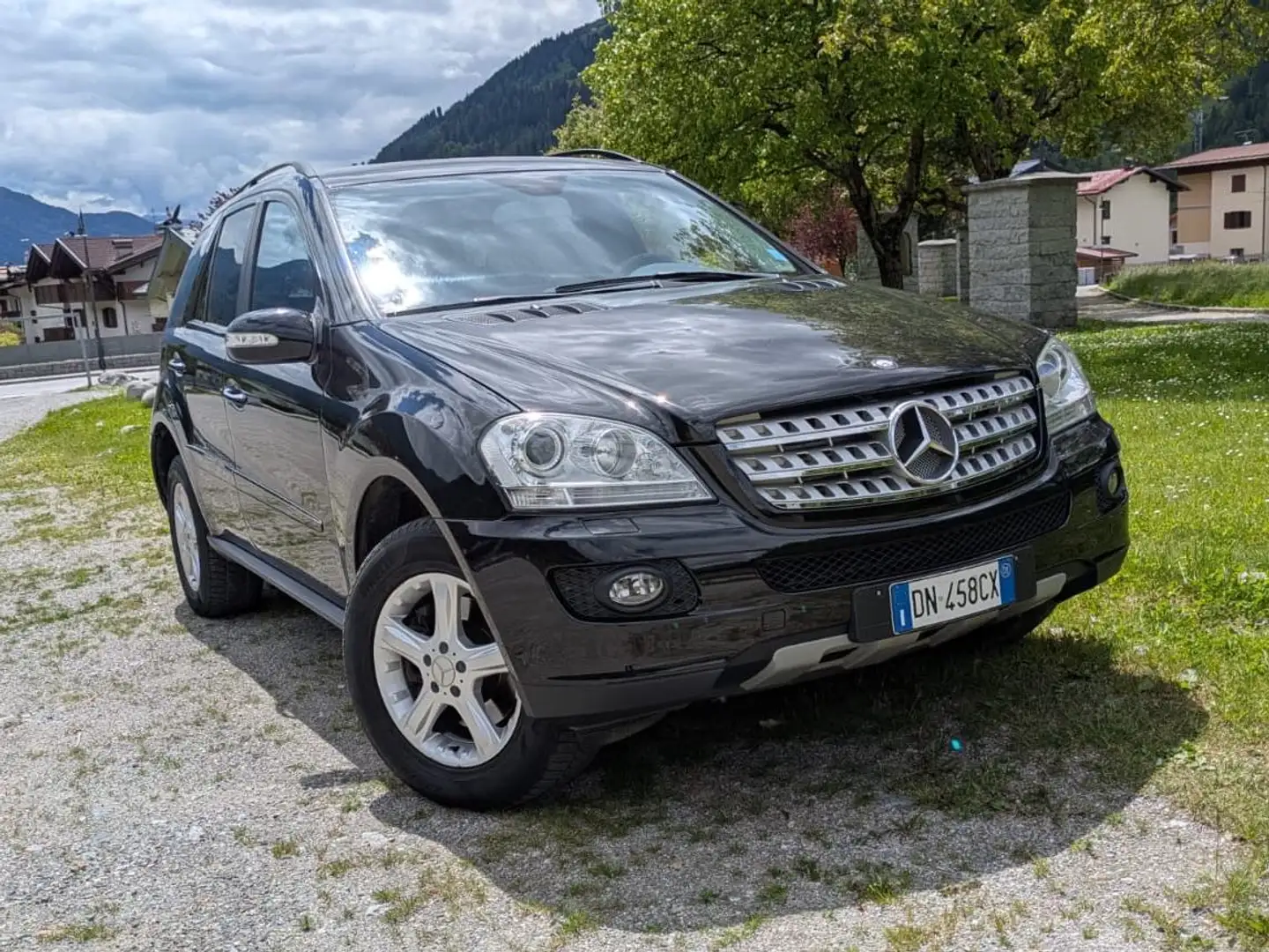 Mercedes-Benz ML 320 ML 320 cdi Sport edition10 auto Fekete - 2