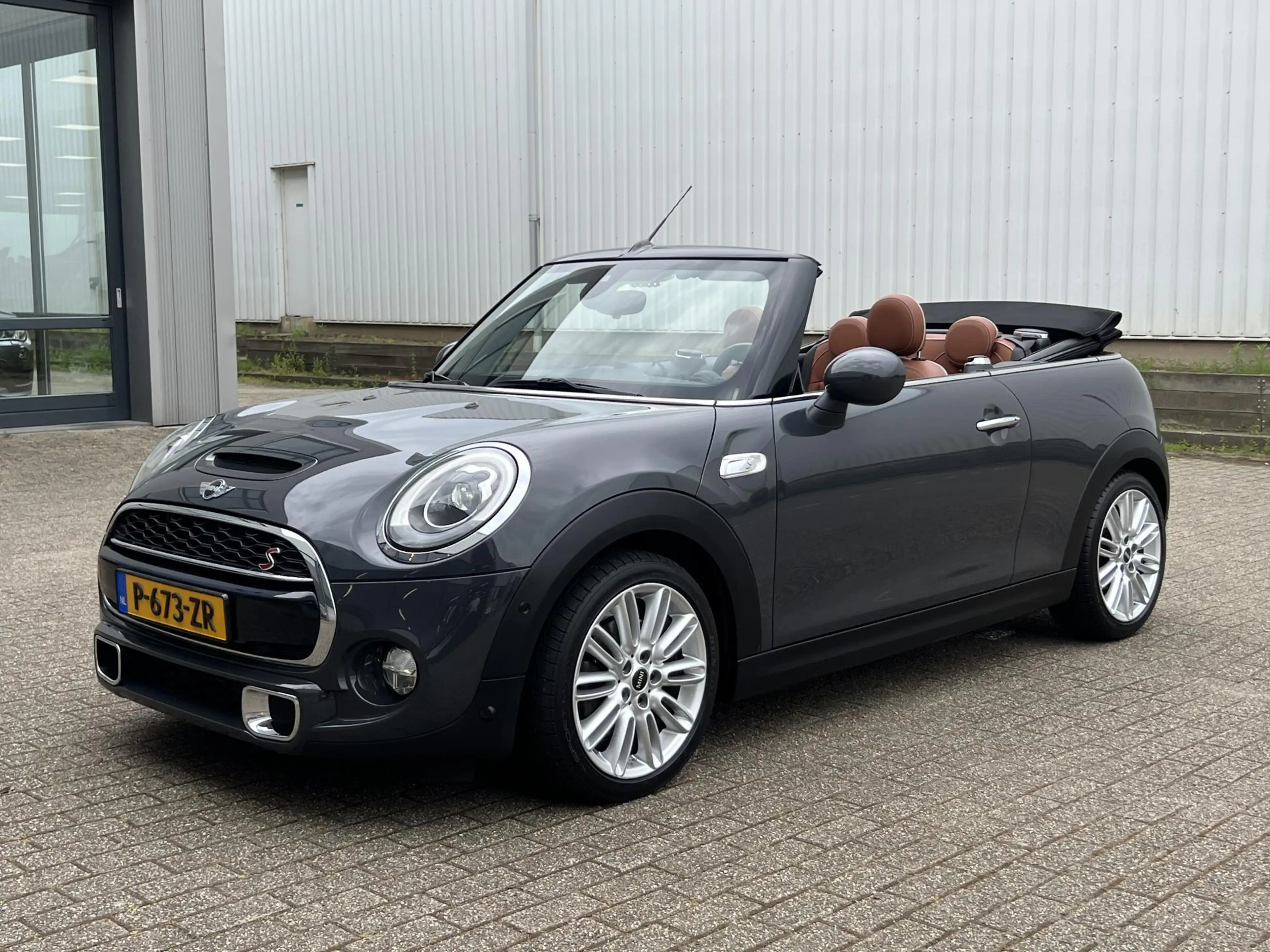 MINI Cooper S Cabrio 2.0 Chili Serious Business | Leder/Cruise Adaptief — photo 11