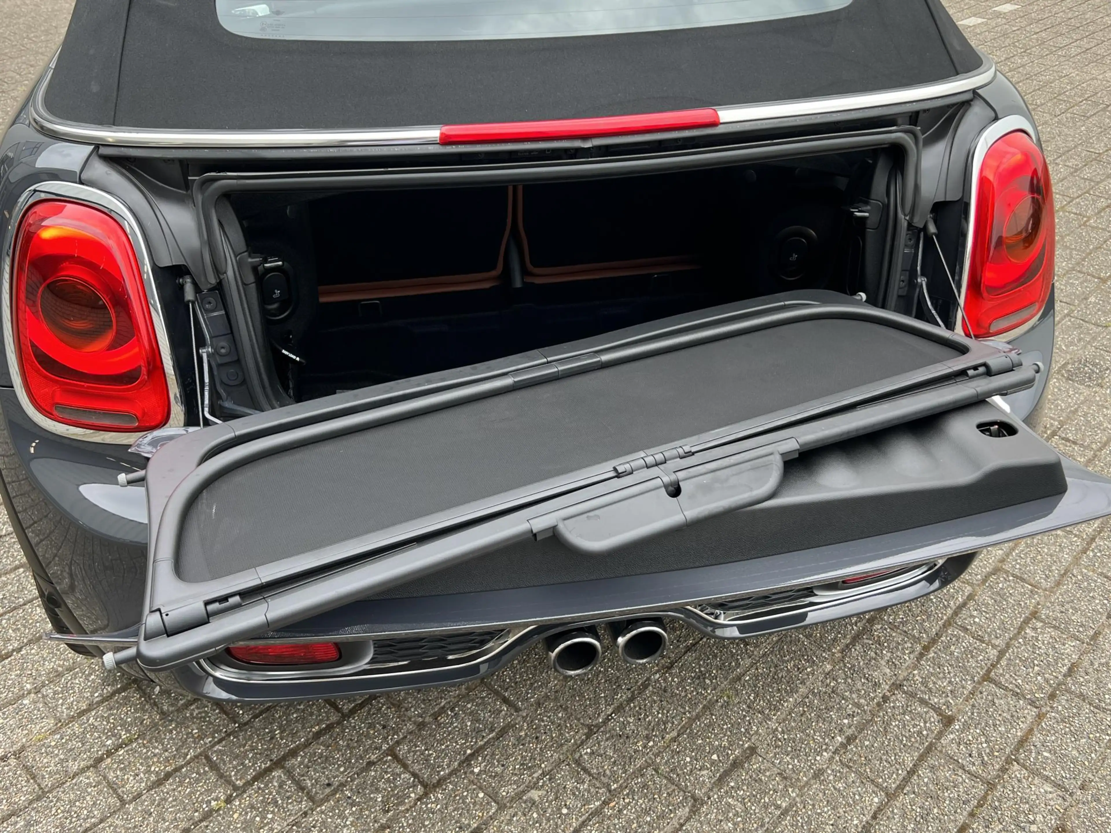 MINI Cooper S Cabrio 2.0 Chili Serious Business | Leder/Cruise Adaptief — photo 50