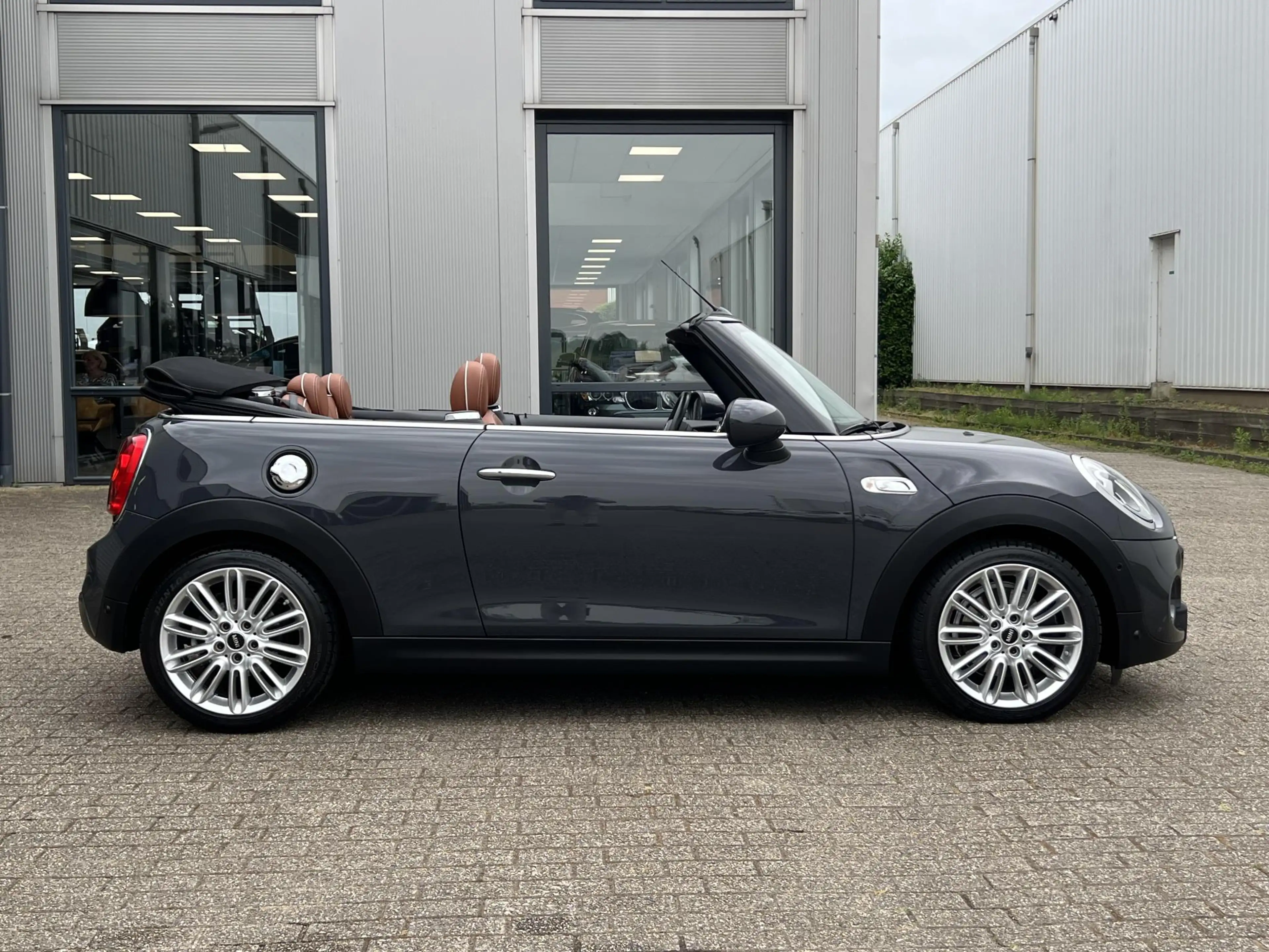 MINI Cooper S Cabrio 2.0 Chili Serious Business | Leder/Cruise Adaptief — photo 7