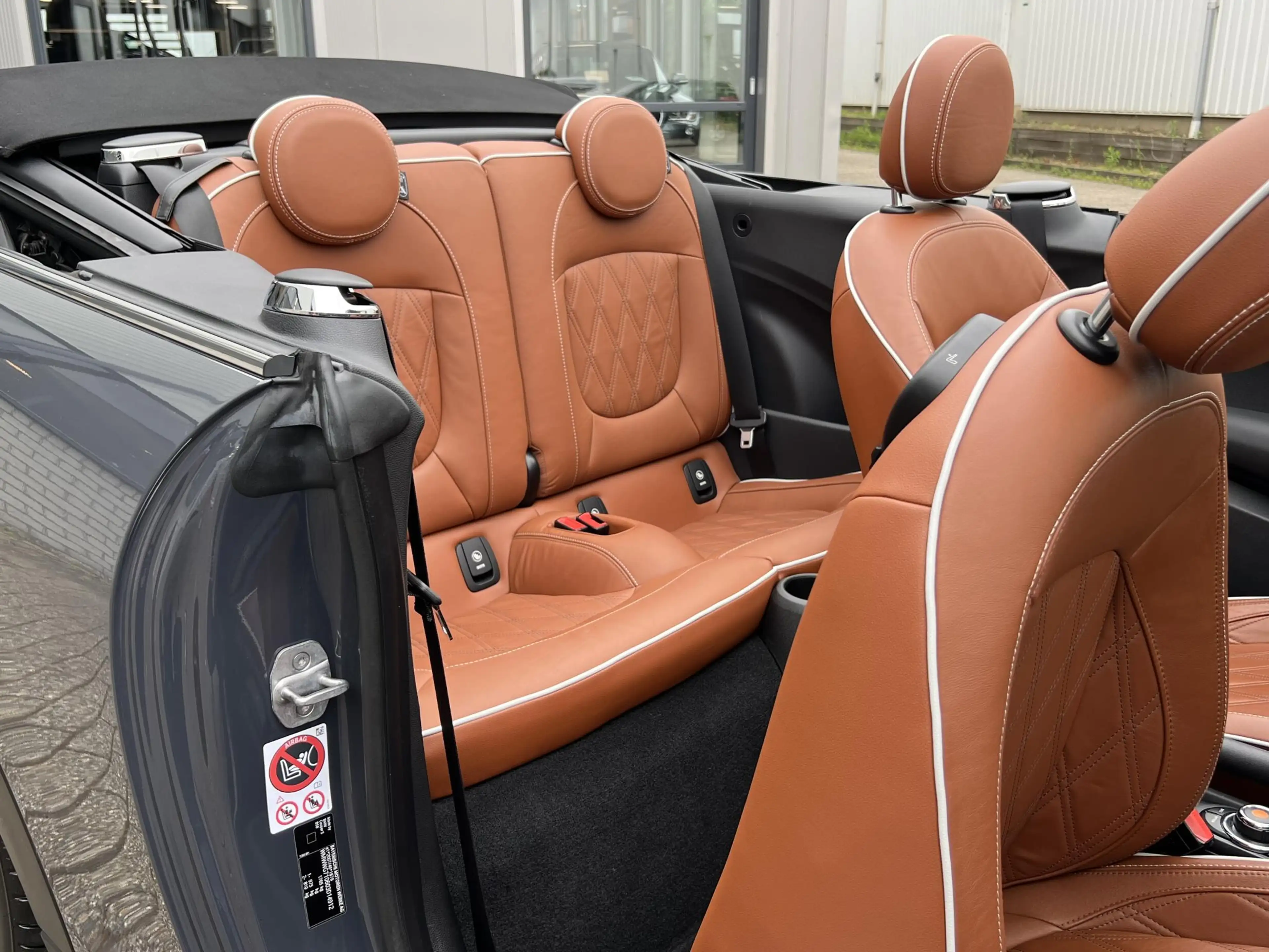 MINI Cooper S Cabrio 2.0 Chili Serious Business | Leder/Cruise Adaptief — photo 29