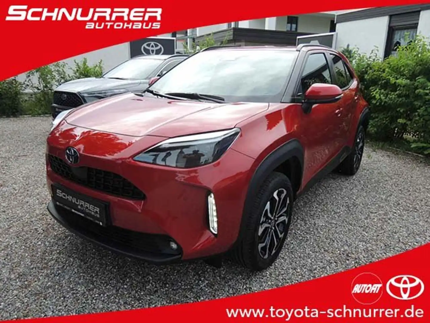 Toyota Yaris Cross Hybrid Team Deutschland Красный - 1