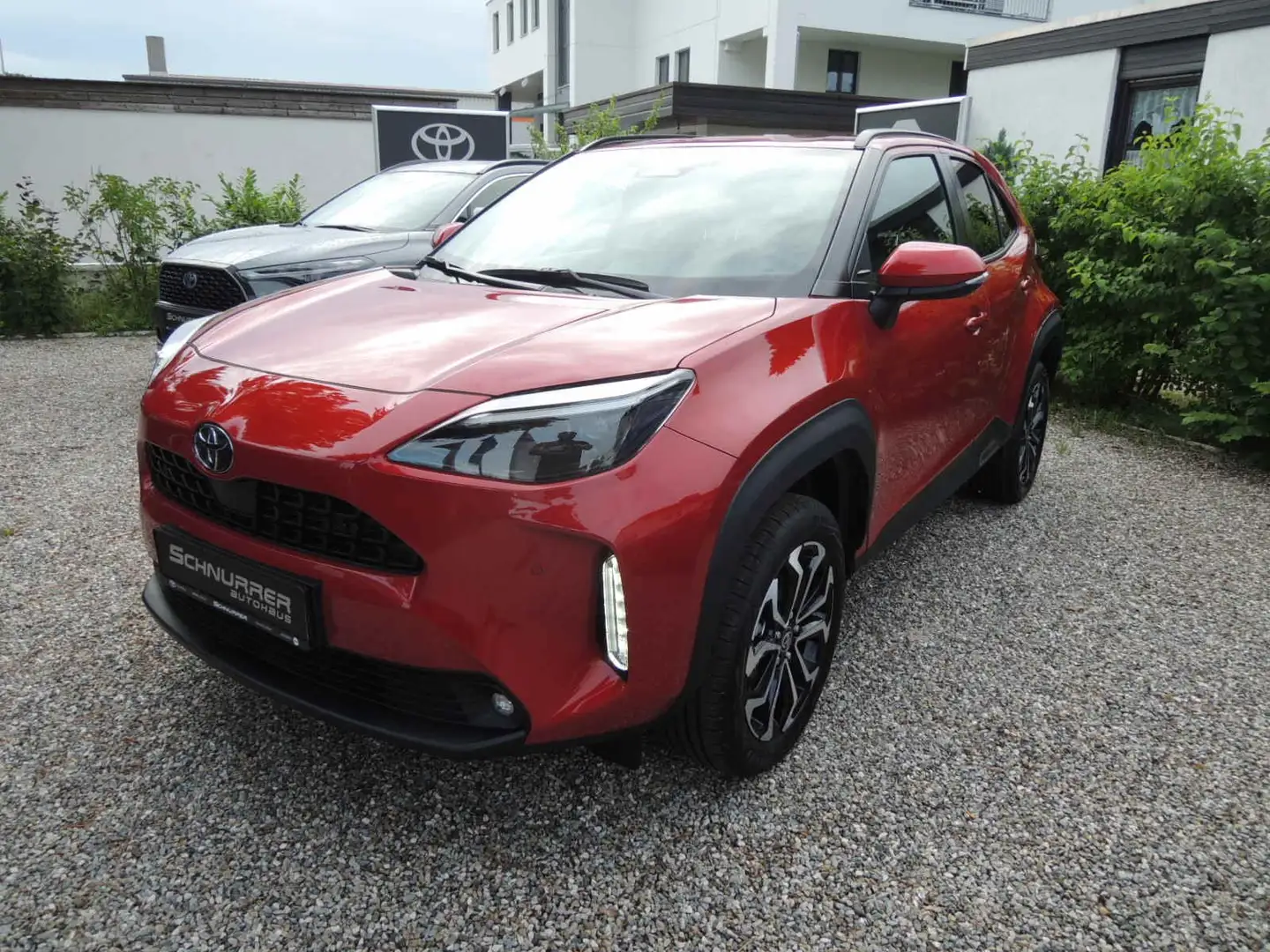 Toyota Yaris Cross Hybrid Team Deutschland Красный - 2