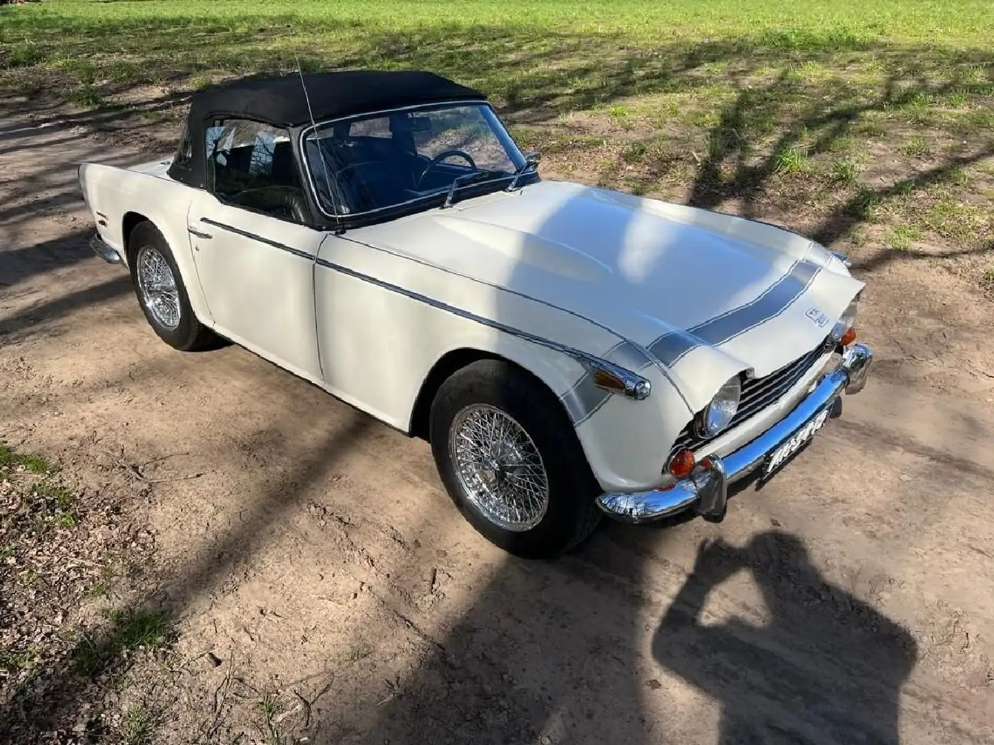 Triumph TR2 TR250 Beyaz - 1