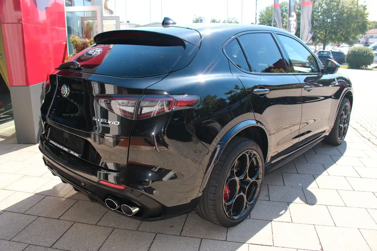 Alfa Romeo Stelvio 2024
