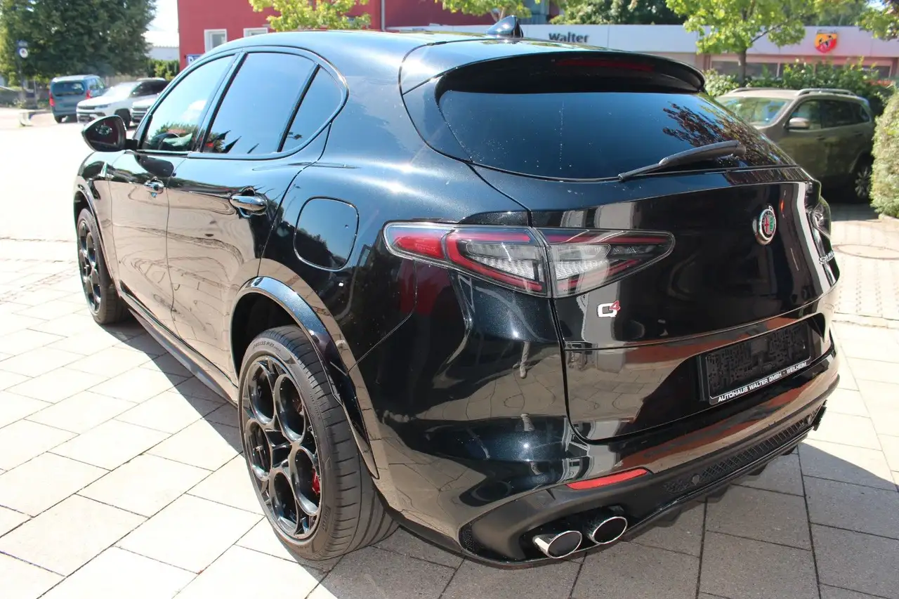 Alfa Romeo Stelvio 2024