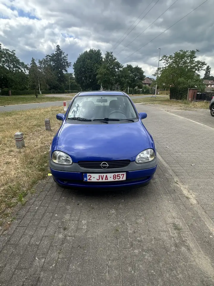 Opel Corsa 1.4i SZ Swing, foto 1