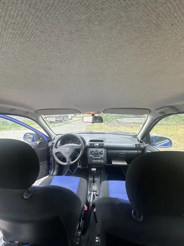 Opel Corsa 1.4i SZ Swing, foto 3