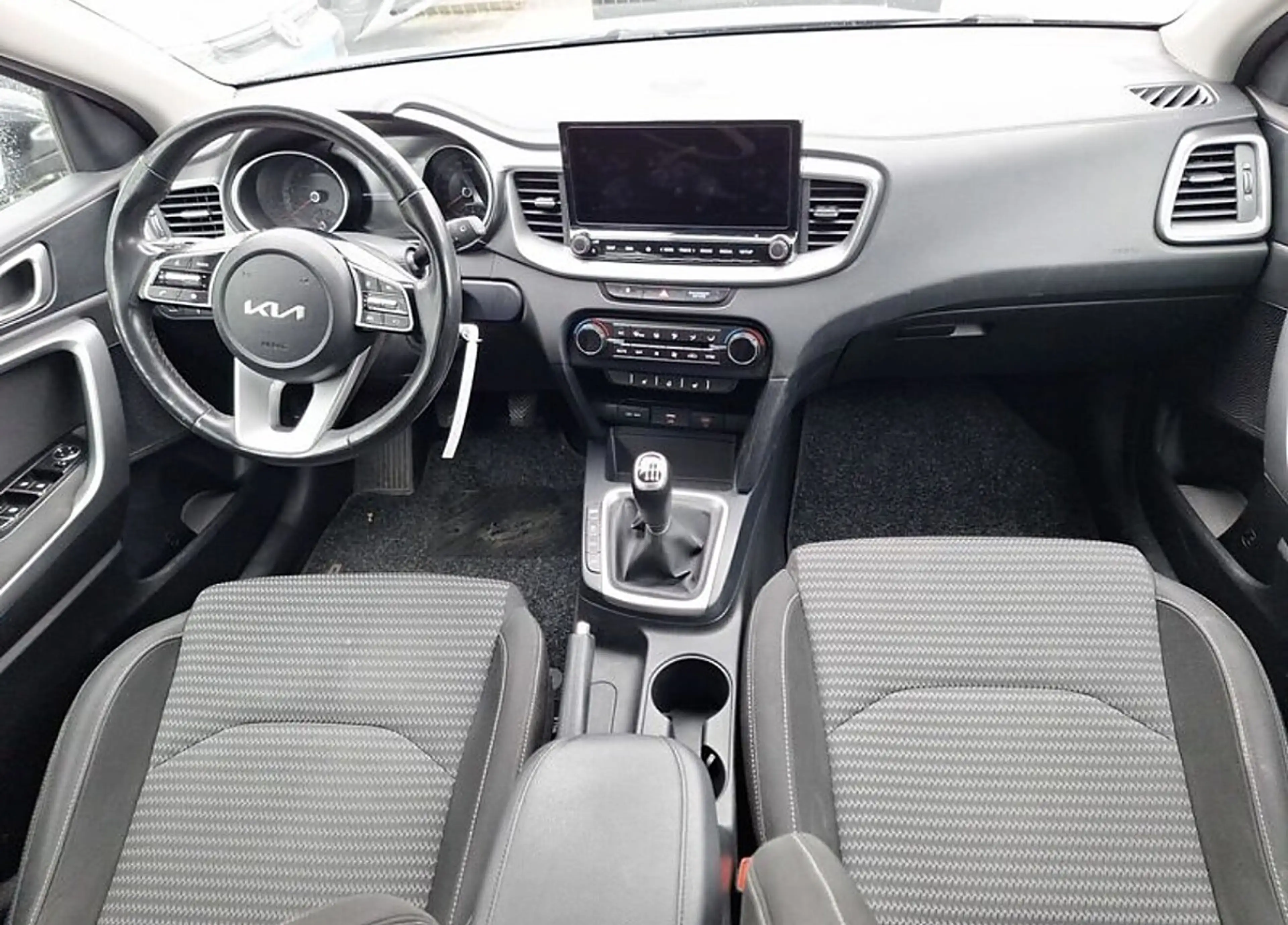 Kia Ceed SW / cee'd SW ceed SW 1,6 CRDi SCR+NAVI+Kamera+SHZ+ — photo 3