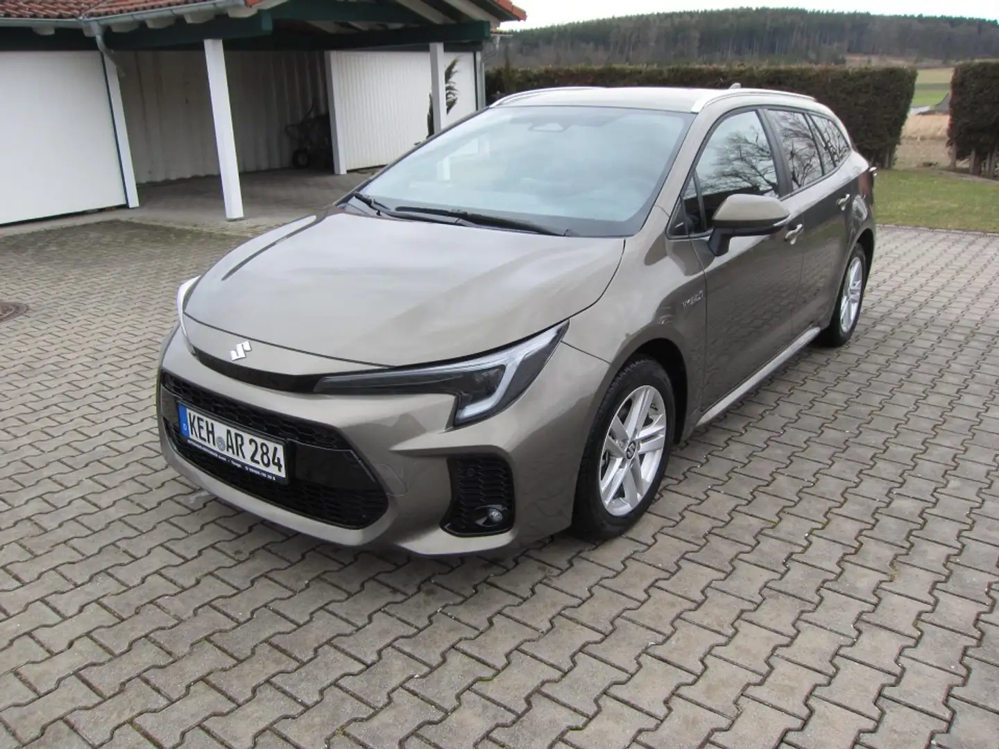 Suzuki Swace Comfort+ CVT Hybrid Vollhybrid / Rückfahrkamera Braun - 1