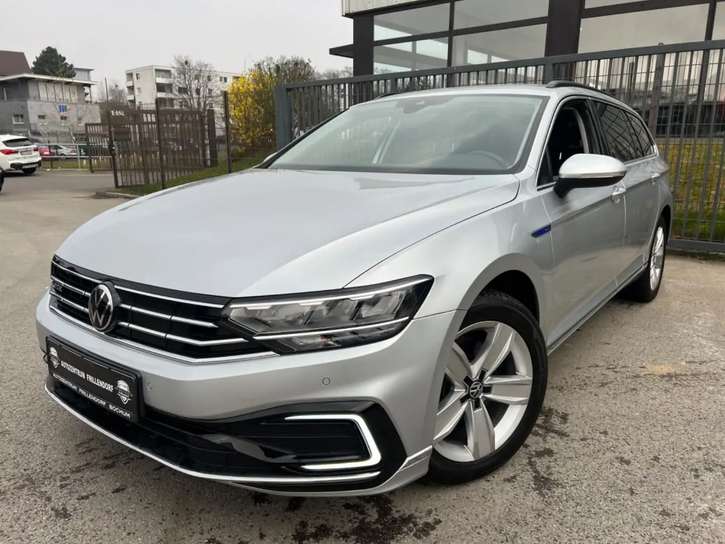 Volkswagen Passat Variant GTE AUTOMATIK/LED/NAVI/KAMERA!! Argent - 1