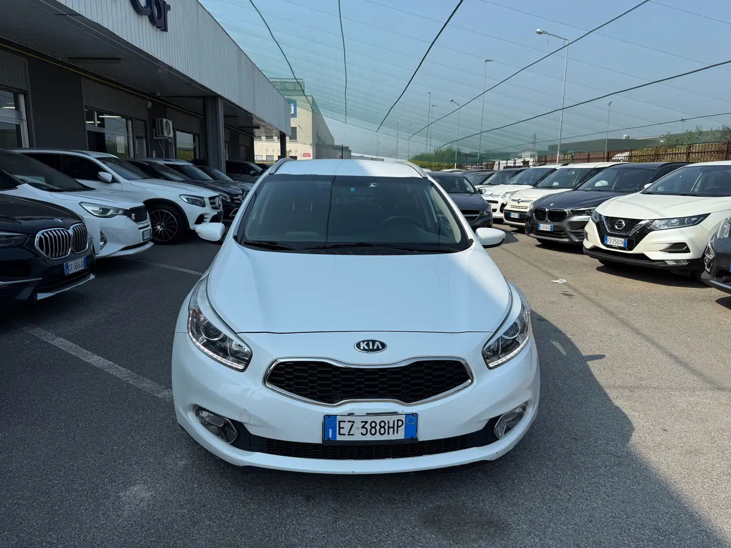 Kia Ceed / cee'd SW 1.6 crdi Cool 128cv auto Fehér - 2