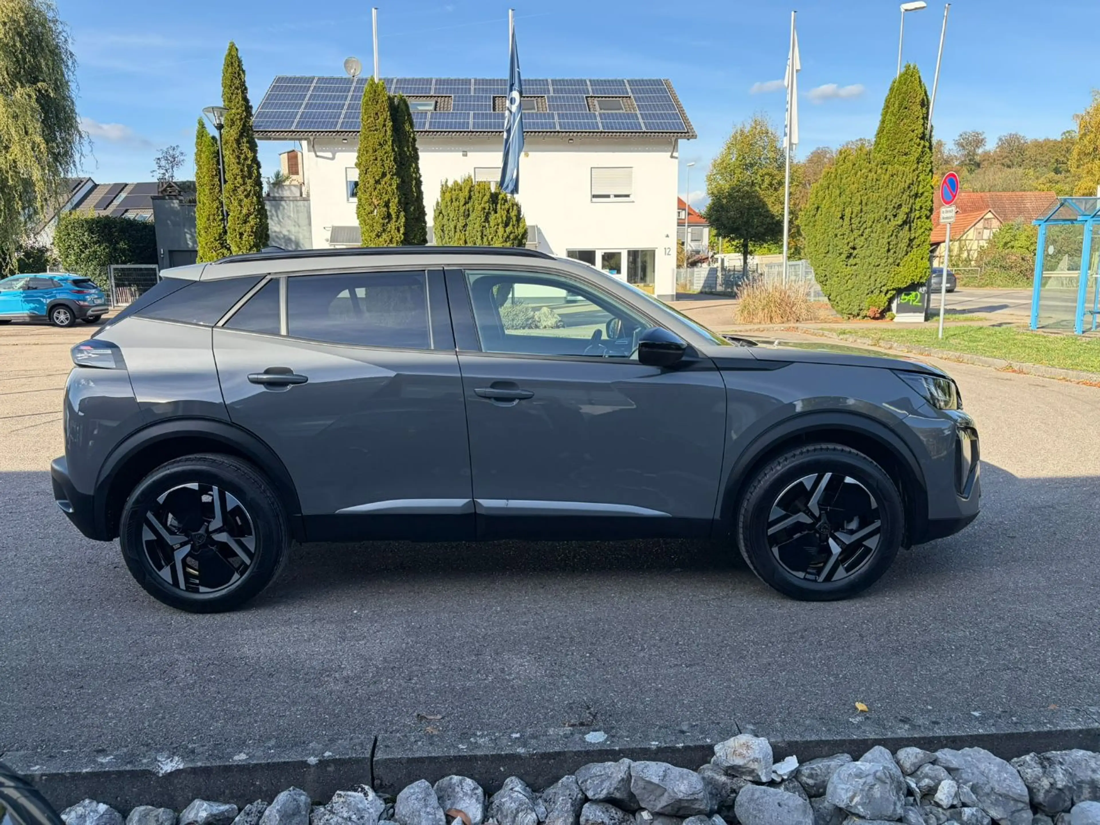 Peugeot 2008 1.2 PureTech 130 Allure LED/PDC/SHZ/AUT/LM — photo 10