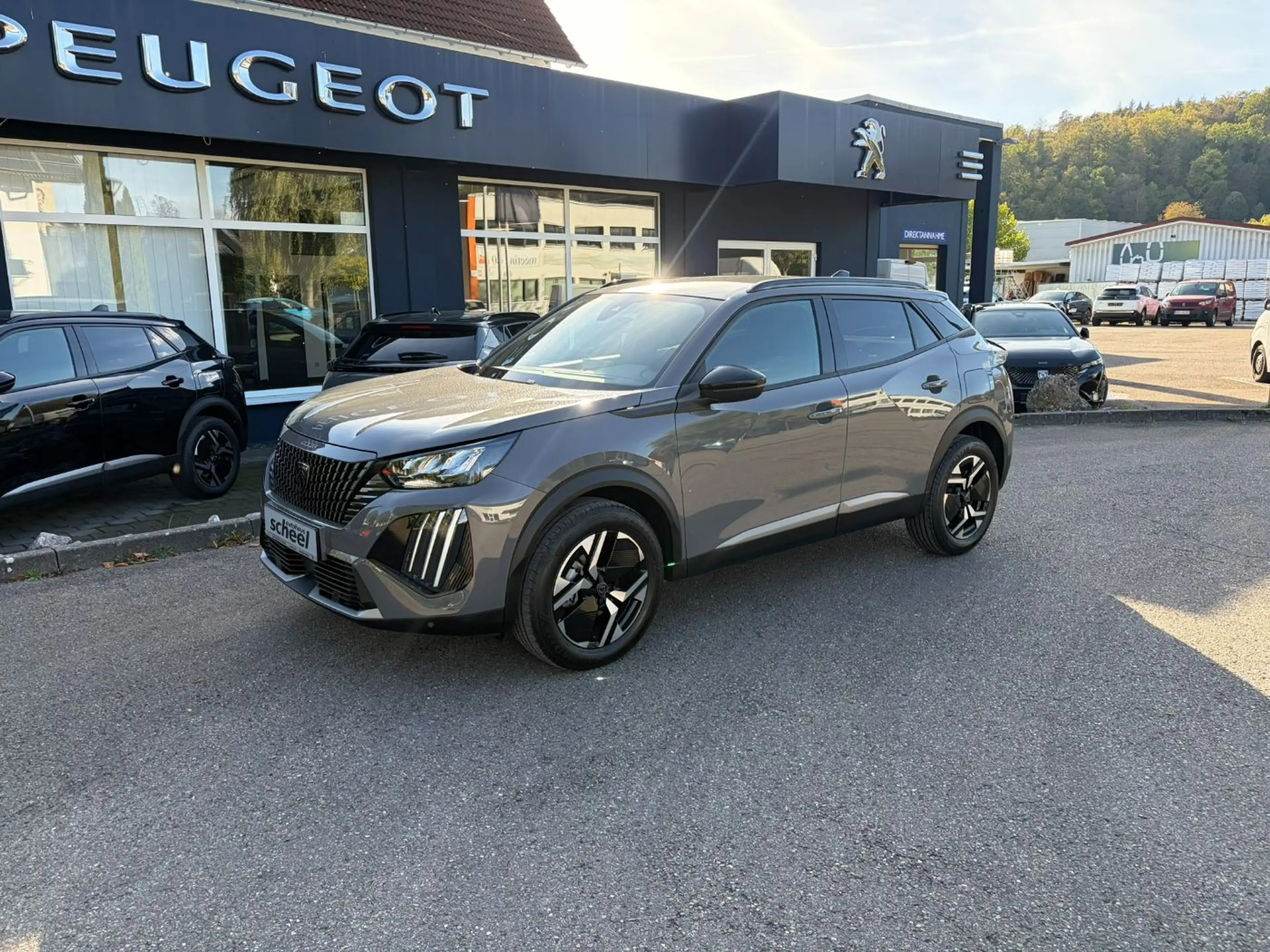 Peugeot 2008 1.2 PureTech 130 Allure LED/PDC/SHZ/AUT/LM — photo 2