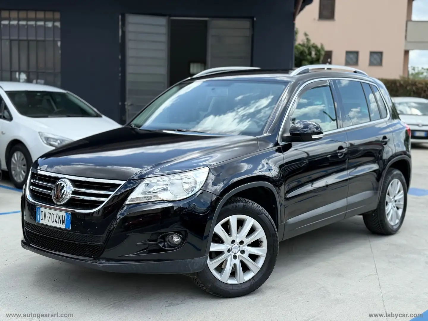 Volkswagen Tiguan 2.0 16V TDI tip Sport&Style Nero - 1