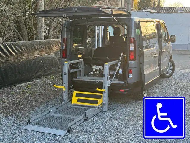 Renault Trafic ♿ 1.6 dCi ♿ PMR - TPMR - MOBILITY / 5 PLACES/ TVA