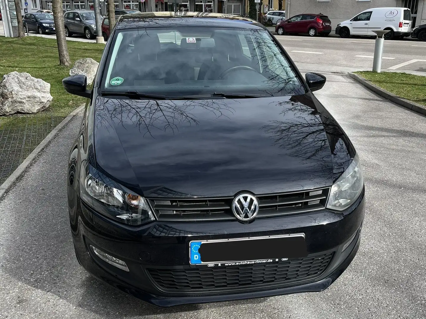 Volkswagen Polo VW Polo V Match - 1.2 TSI, 90 PS Schwarz - 1