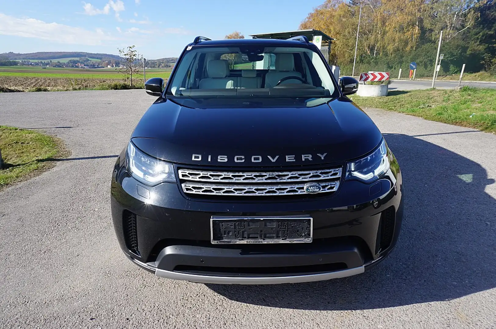 Land Rover Discovery 5 3,0 SDV6 HSE Aut. Schwarz - 1