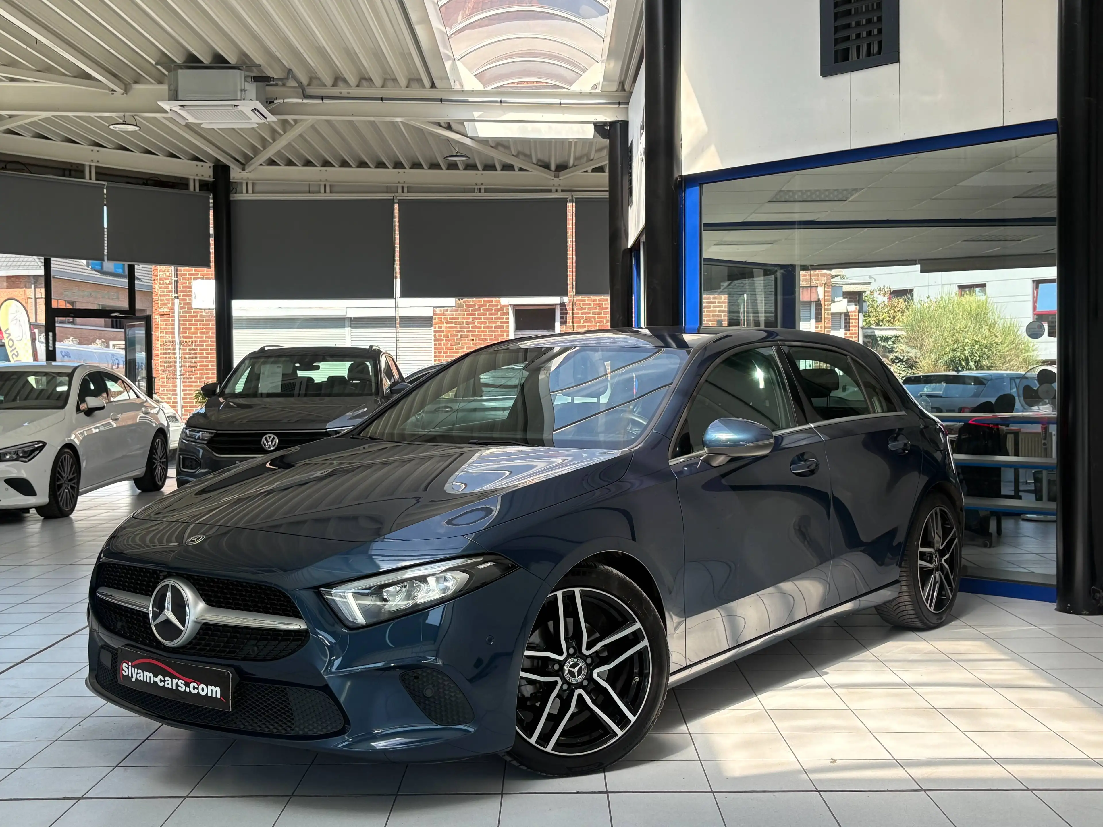 Mercedes-Benz A 180 A 180 d *XENON * GPS * CUIR * PDC * CAMERA * JANTES * CARNET *