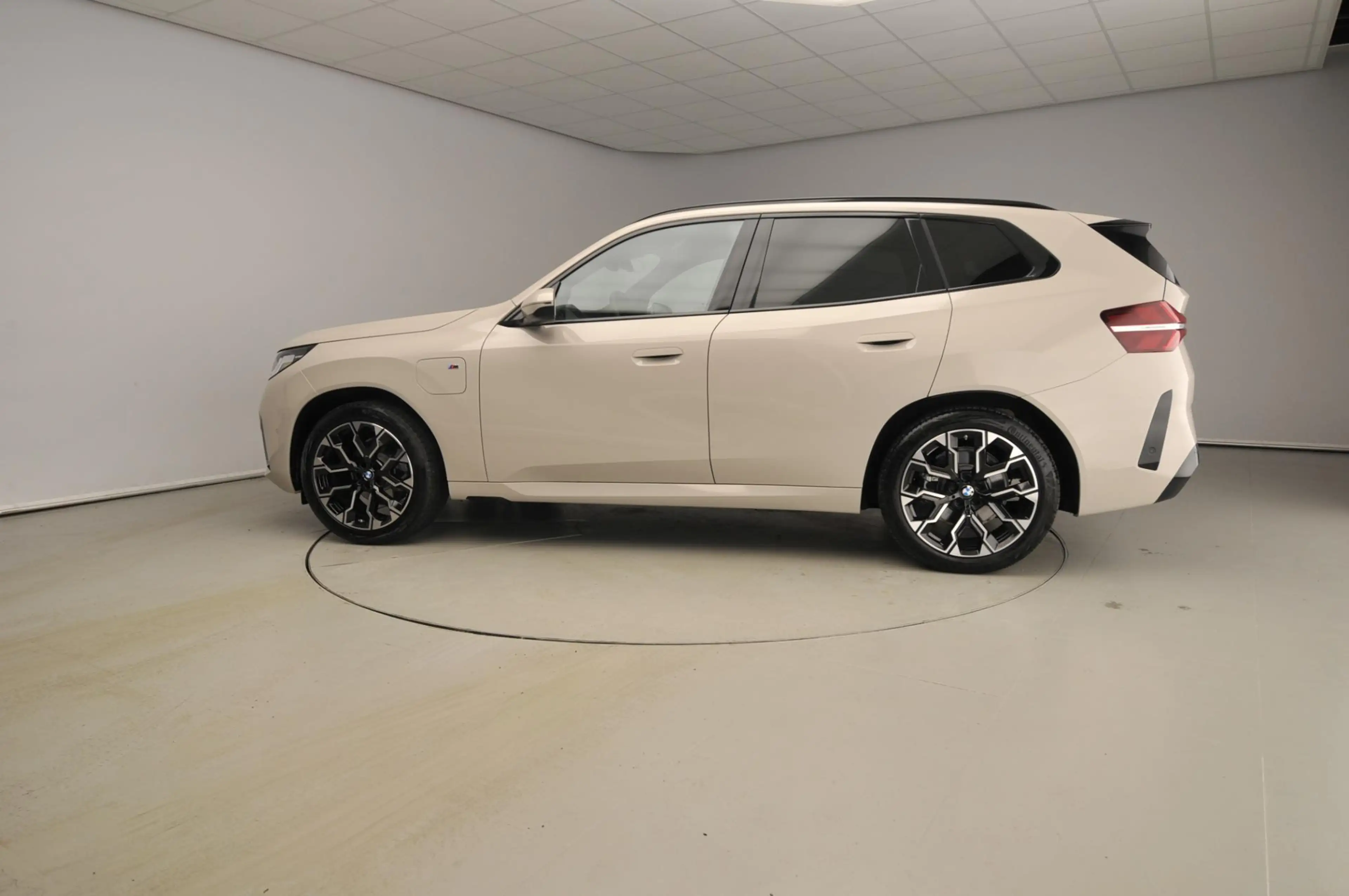 BMW X3 30e xDrive | M-Sportpakket | LED | Leder | Navigat — photo 4
