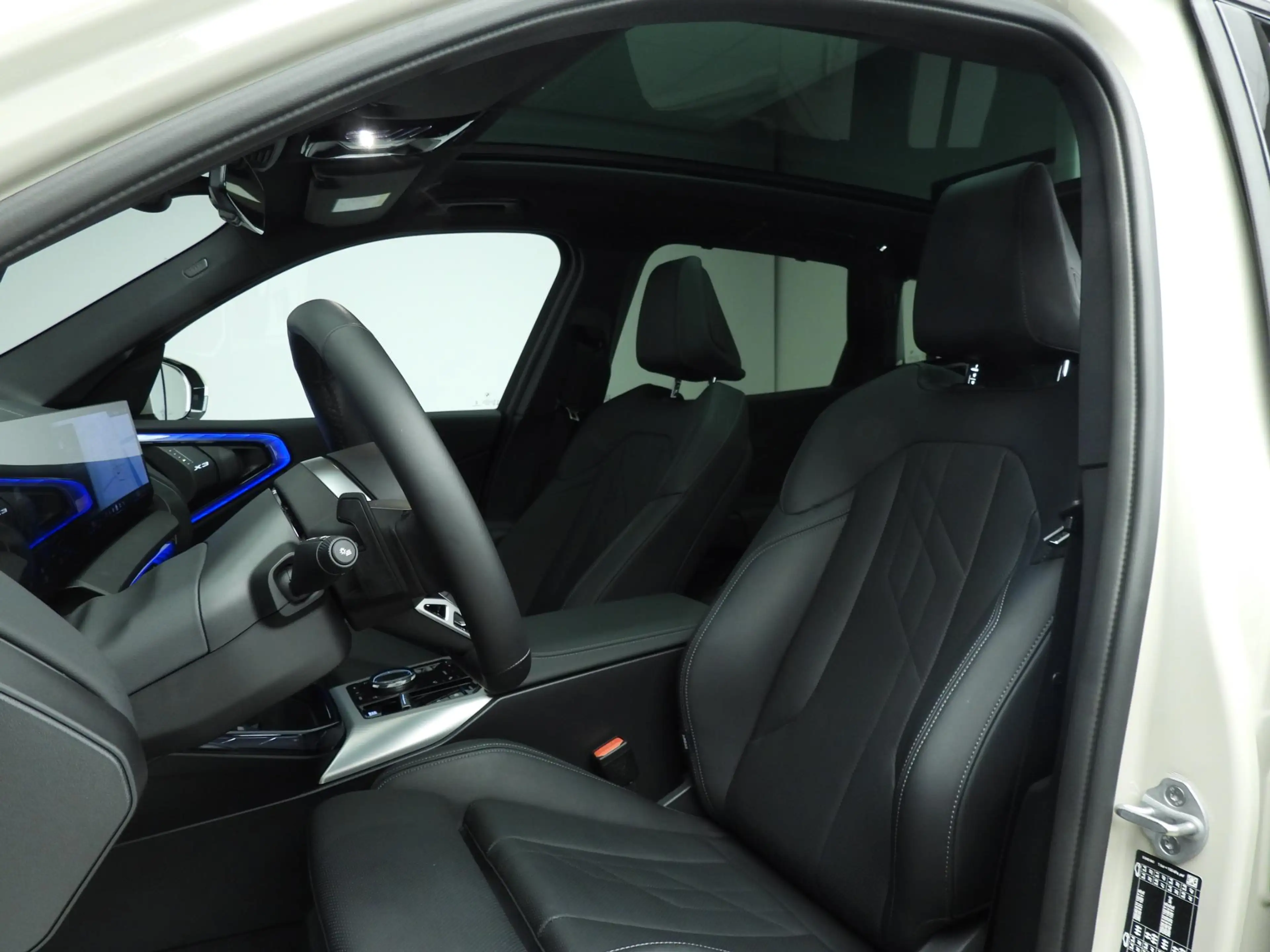 BMW X3 30e xDrive | M-Sportpakket | LED | Leder | Navigat — photo 8