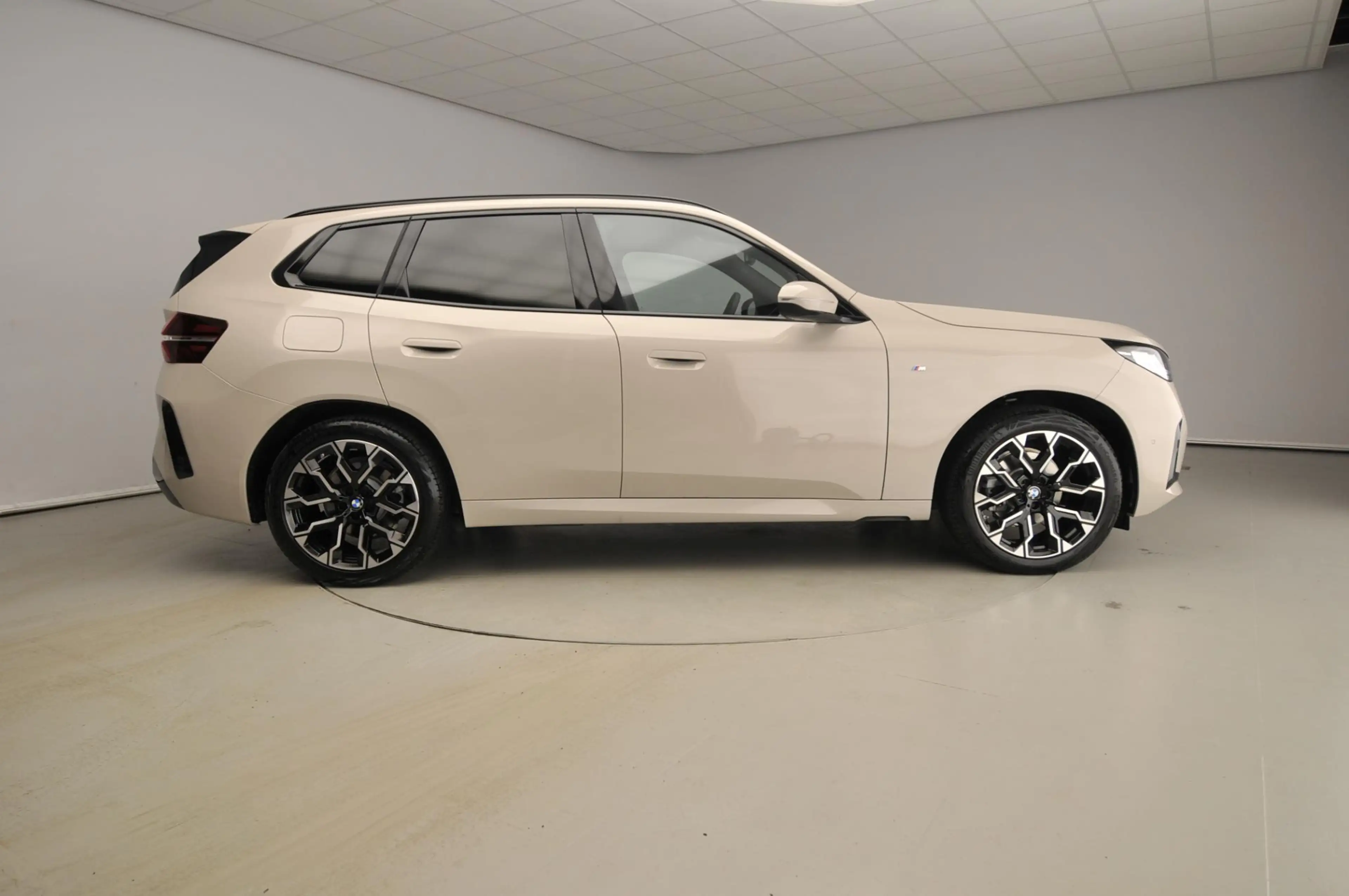 BMW X3 30e xDrive | M-Sportpakket | LED | Leder | Navigat — photo 3