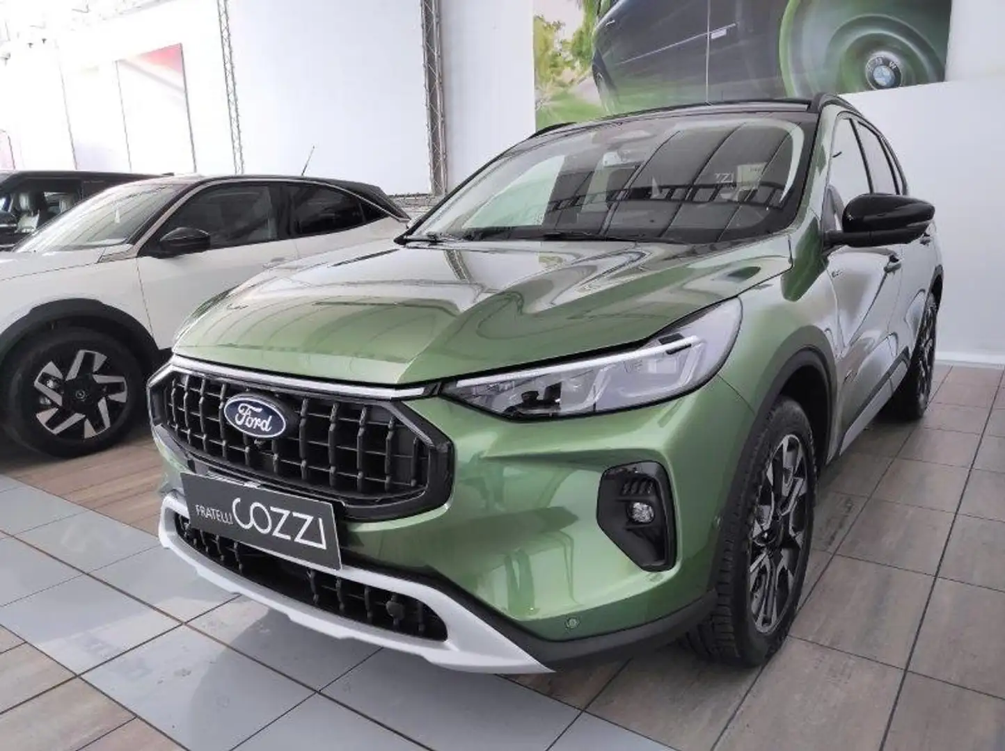 Ford Kuga 3ª serie - Kuga 2.5 Full Hybrid 180 CV CVT 2WD Act Vert - 2