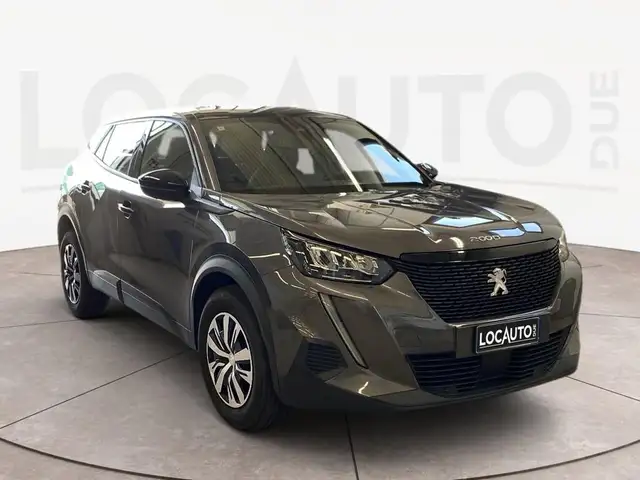 Peugeot 2008 view 3