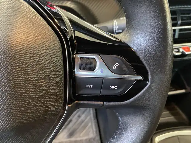 Peugeot 2008 view 14