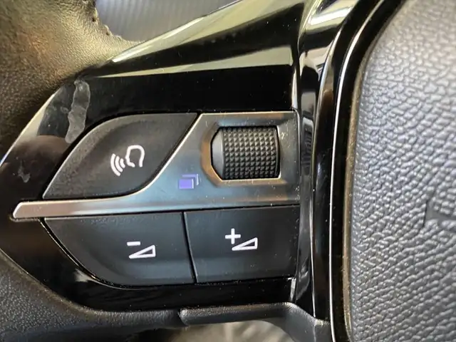 Peugeot 2008 view 13