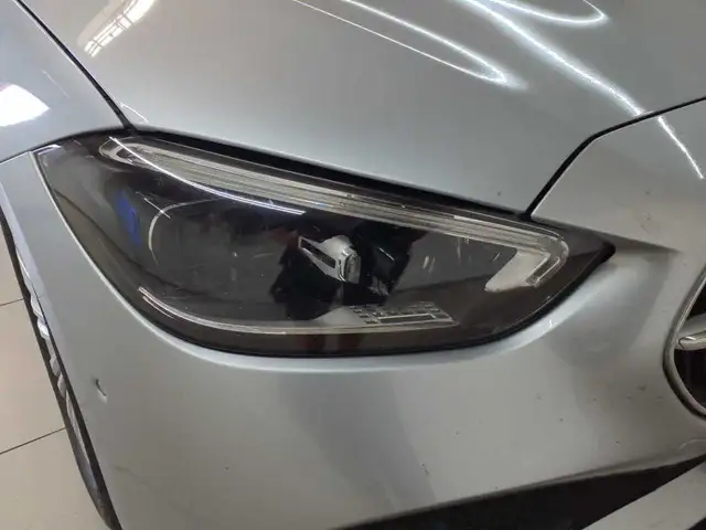 Mercedes-Benz C-Class view 15
