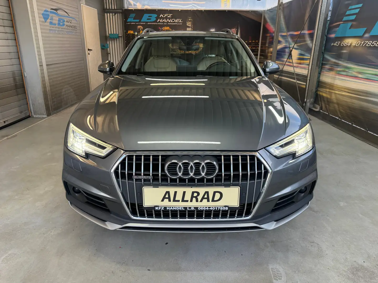 Audi A4 allroad A4 Allroad basis Grau - 2