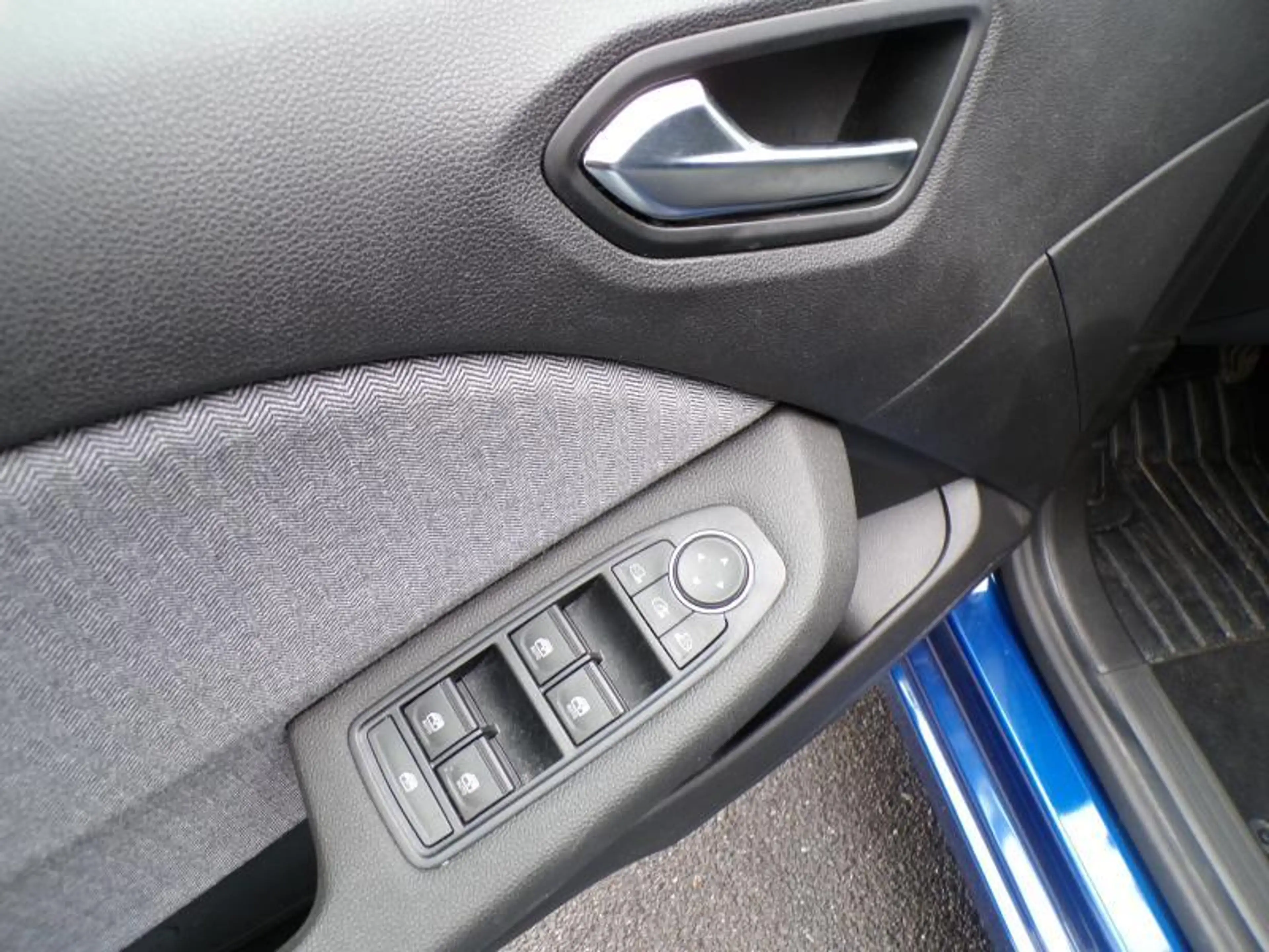 Renault Clio 1.0 91cv Bleu 08/25 32.302km Airco GPS Camera — photo 9