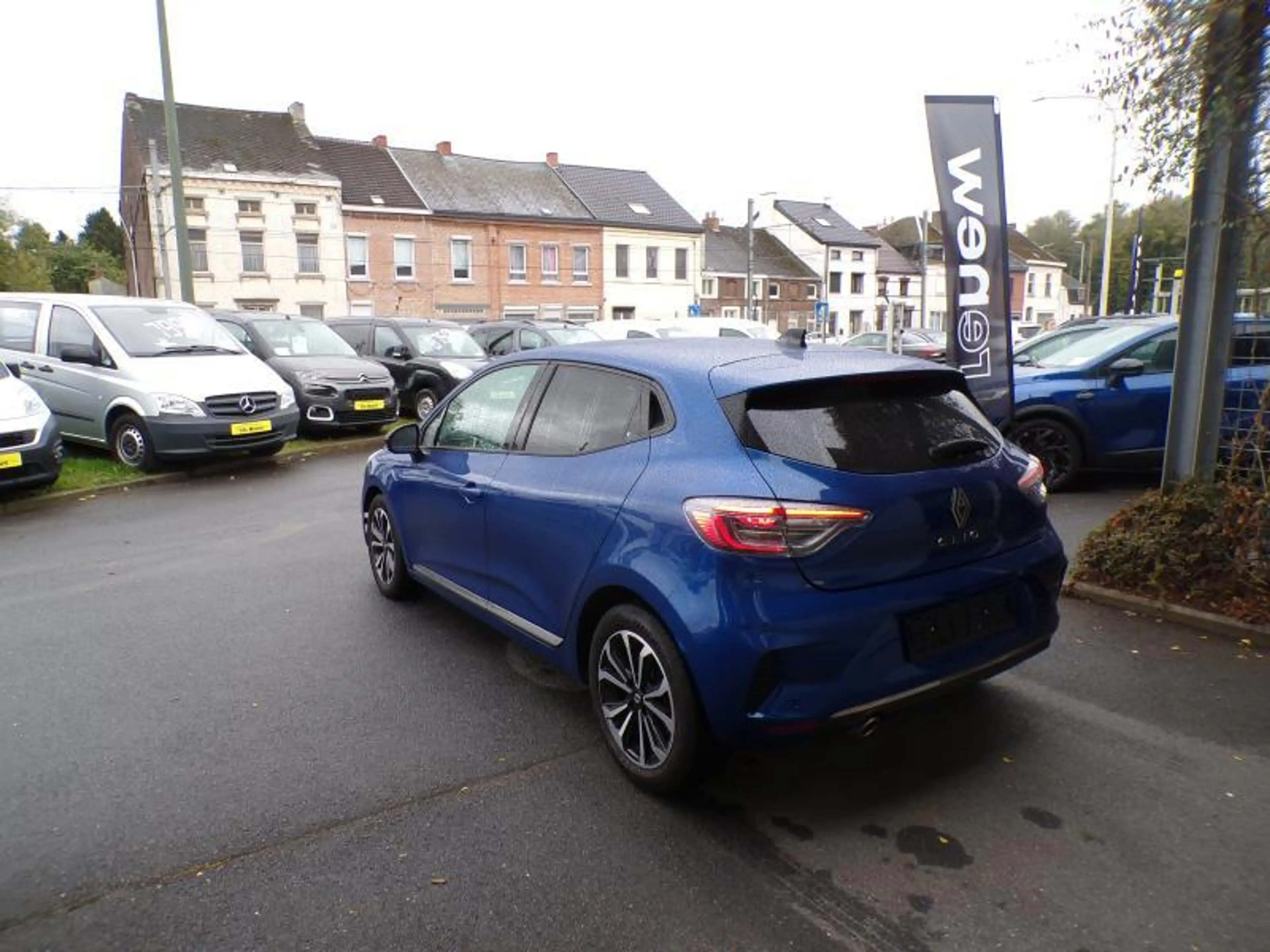 Renault Clio 1.0 91cv Bleu 08/25 32.302km Airco GPS Camera — photo 6