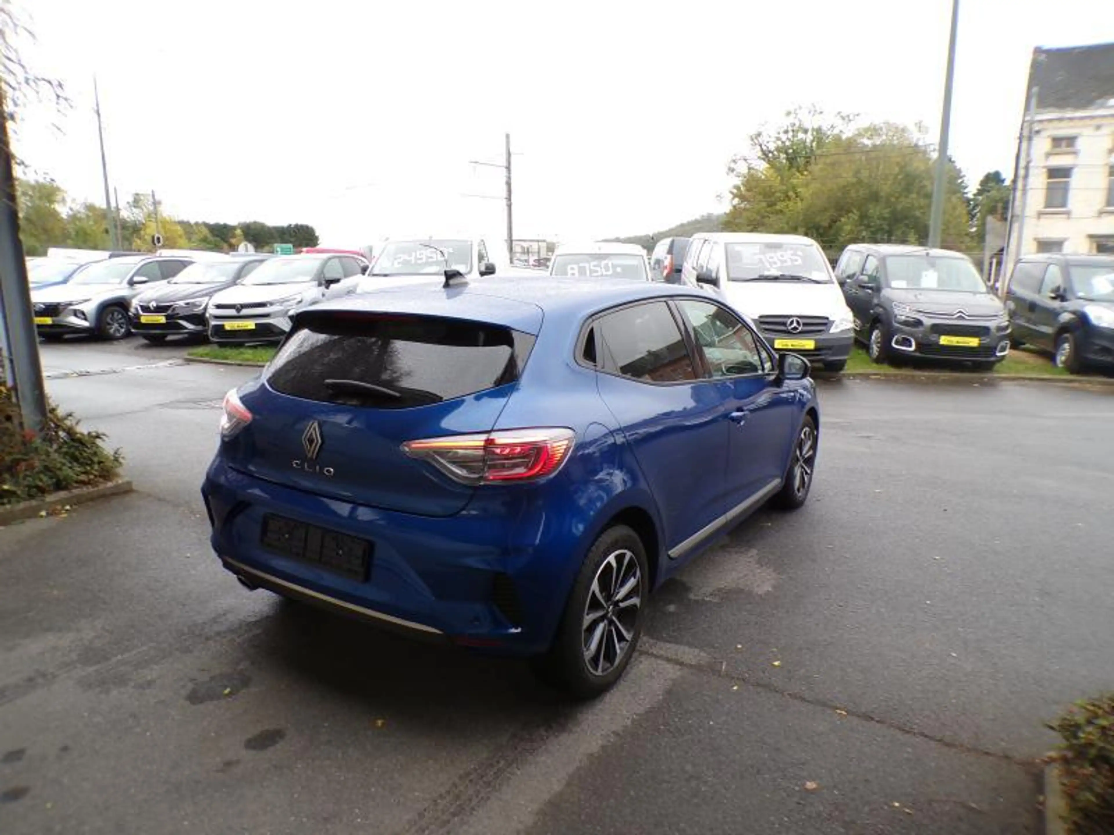 Renault Clio 1.0 91cv Bleu 08/25 32.302km Airco GPS Camera — photo 4