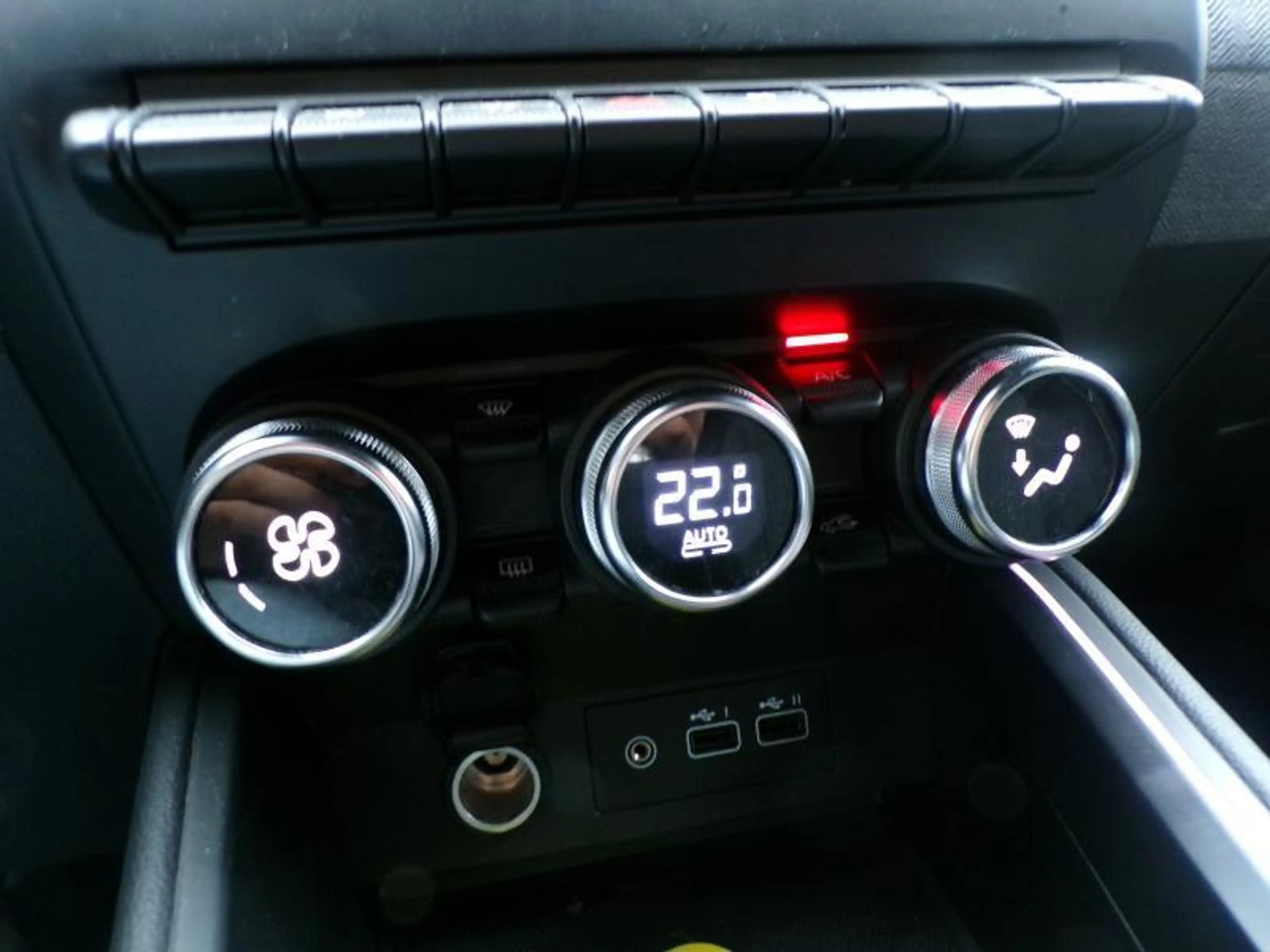 Renault Clio 1.0 91cv Bleu 08/25 32.302km Airco GPS Camera — photo 13