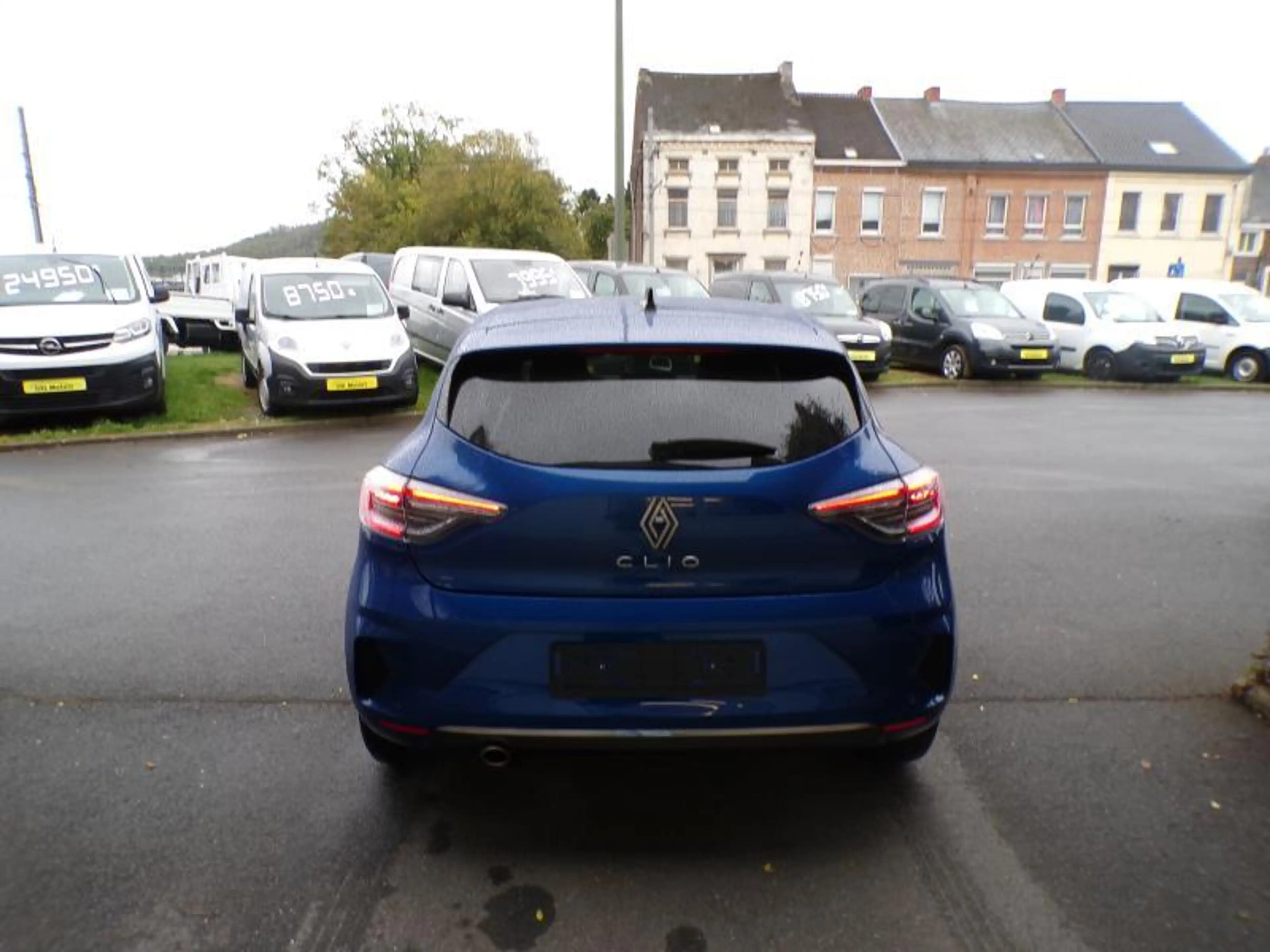 Renault Clio 1.0 91cv Bleu 08/25 32.302km Airco GPS Camera — photo 5