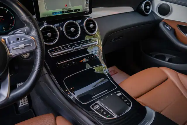 Mercedes-Benz GLC view 15