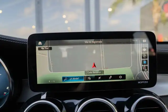 Mercedes-Benz GLC view 11