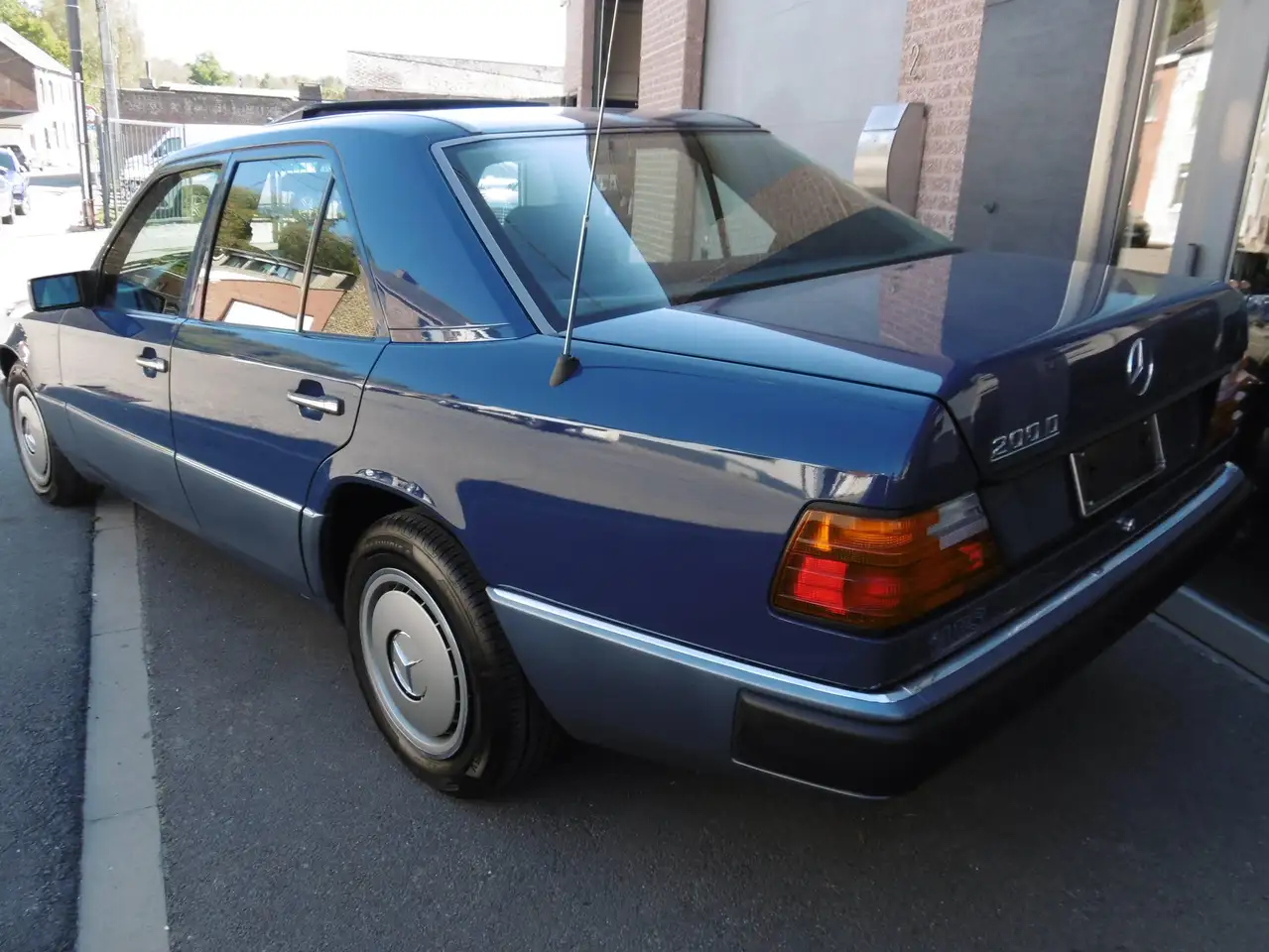 Mercedes-Benz 200 DIESEL 136000 KM !!! Etat concours !!!, foto 3